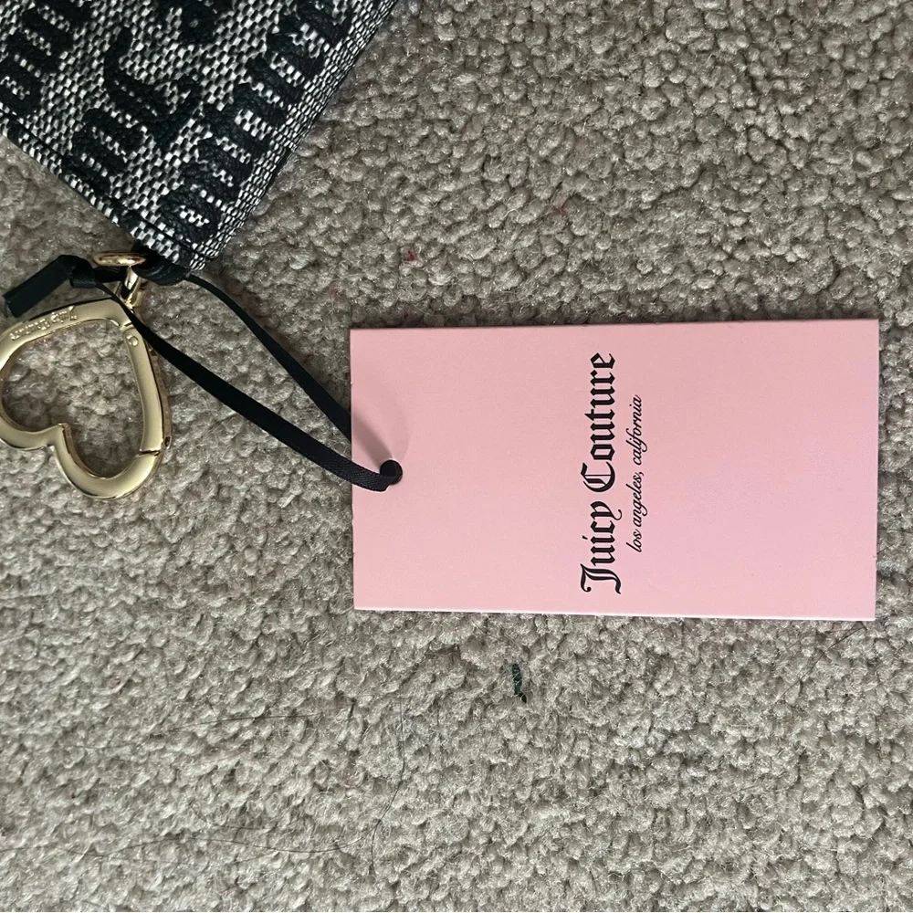Juicy Couture Wallet - Picture 10 of 10